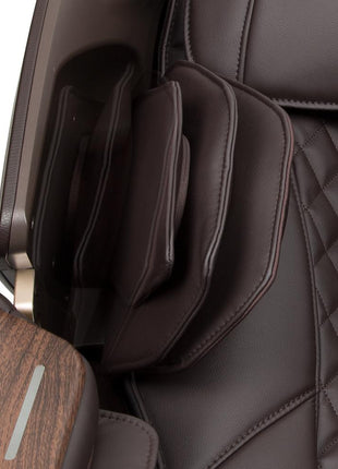 AmaMedic Hilux 4D Massage Chair - Shoulder airbag